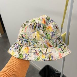 ADIDAS | Patterned Bucket Hat